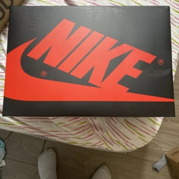 Jordan 1 Retro High Royal Toe - Picture 3 of 7